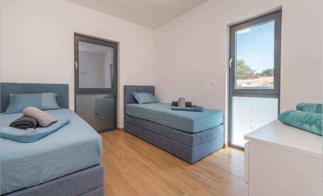 Dvj Apartments 3 Sveti Filip i Jakov Luaran gambar